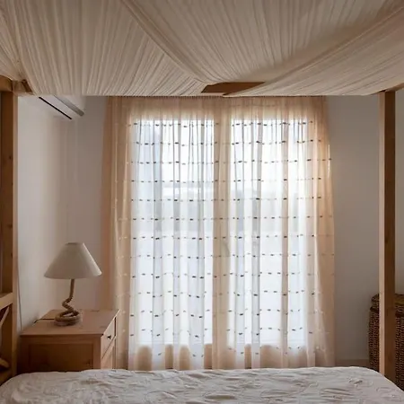 Alkinoi * Santa Maria (Paros)