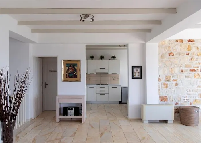 Alkinoi * Santa Maria (Paros)